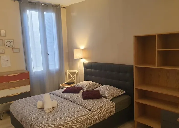 Modern studio CENTRE-VILLE D\'AVIGNON